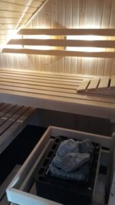 Sauna Vlaardingen met schuin plafond